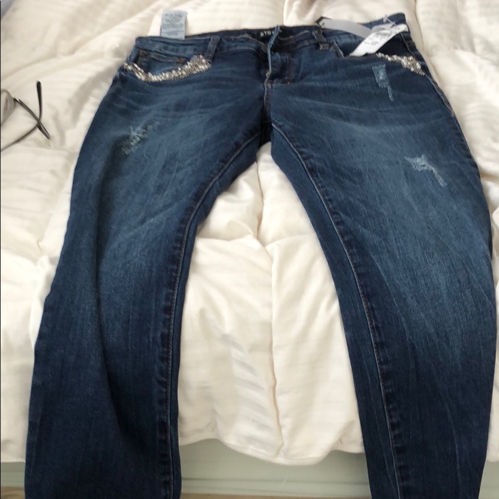 jeans